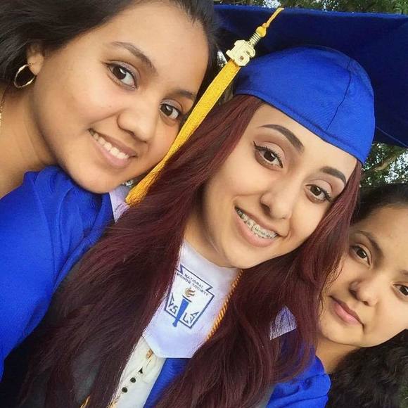 Meet your Posher, Yvonne - Picture 1 of 1